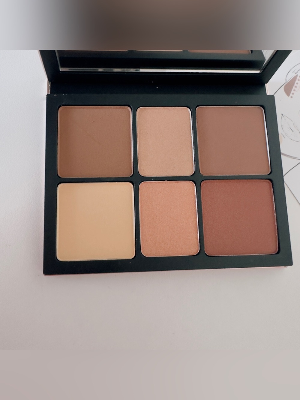 Smashbox The Cali Contour Palette in Medium/Dark - Picture 7 of 11